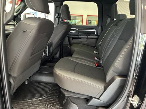 Certified 2025 RAM 2500 Big Horn AWD/4WD image 15