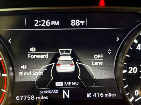 Used 2024 Nissan Rogue SV FWD image 34