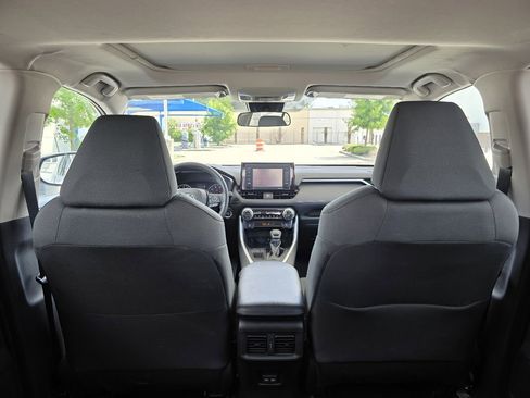 Used 2022 Toyota RAV4 XLE w/ Convenience Package image 31