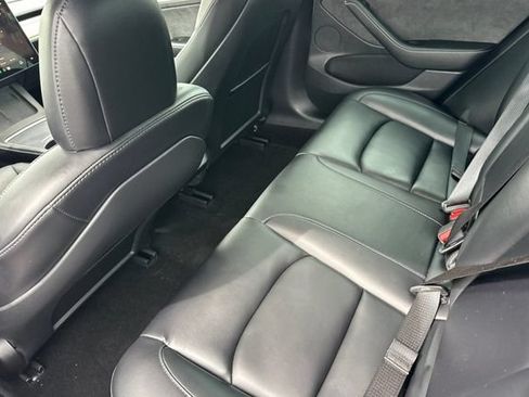 Used 2022 Tesla Model 3 Long Range AWD/4WD image 14