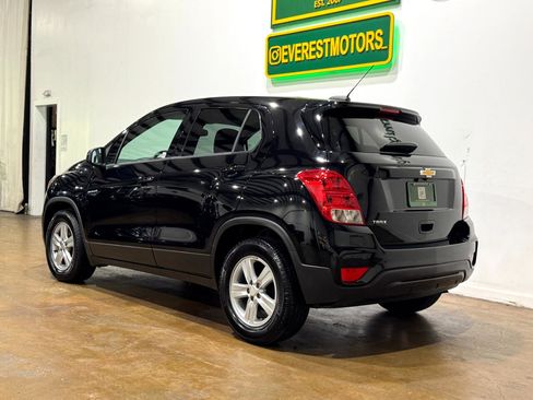 Used 2020 Chevrolet Trax LS w/ Tint and Cruise Package image 5