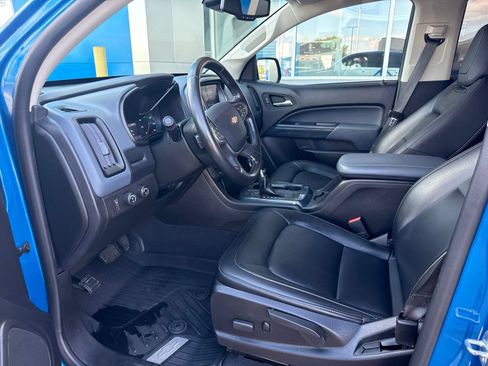 Used 2022 Chevrolet Colorado Z71 w/ Safety Package AWD/4WD image 17
