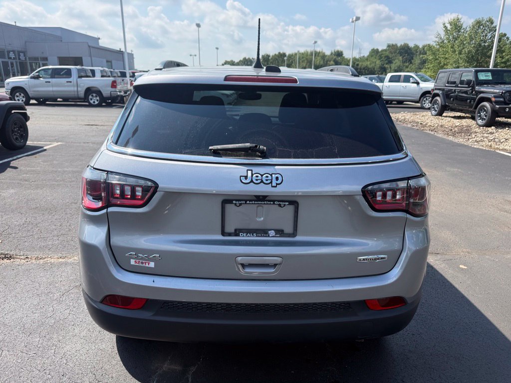 Certified 2024 Jeep Compass Latitude AWD/4WD image 5
