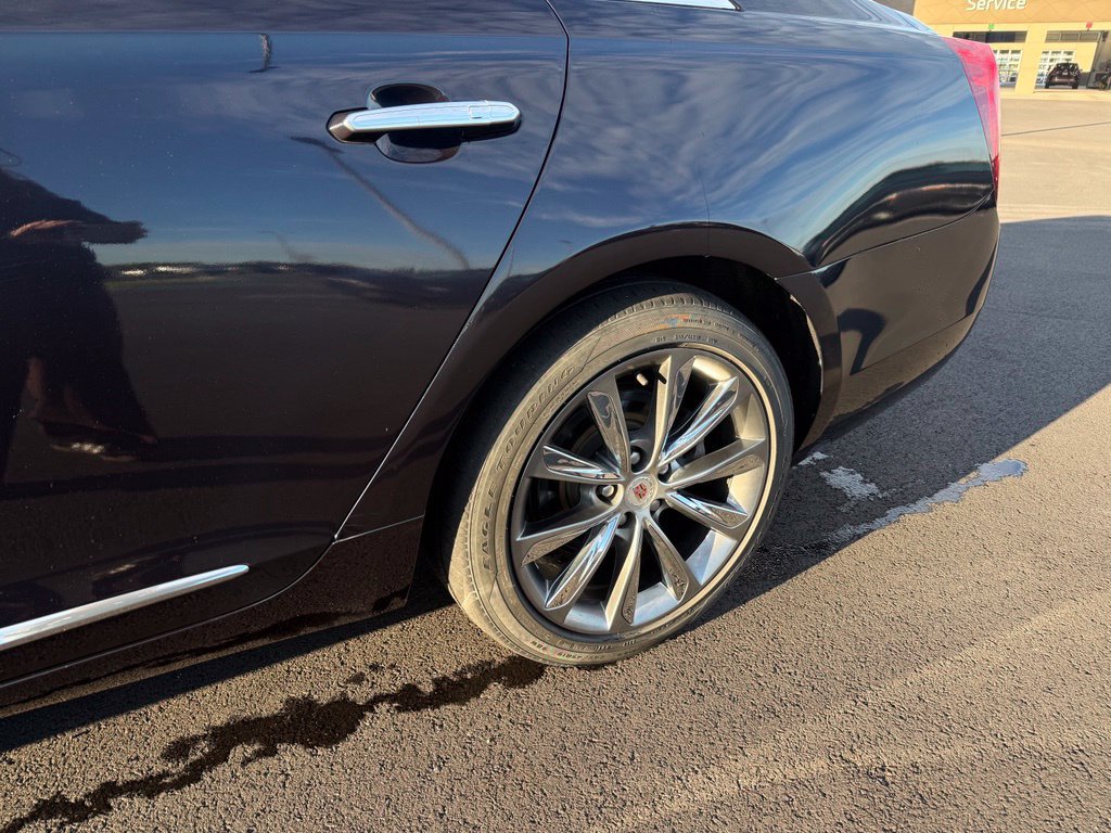 Used 2014 Cadillac XTS FWD image 32
