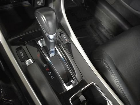 Used 2017 Honda Accord EX-L image 24