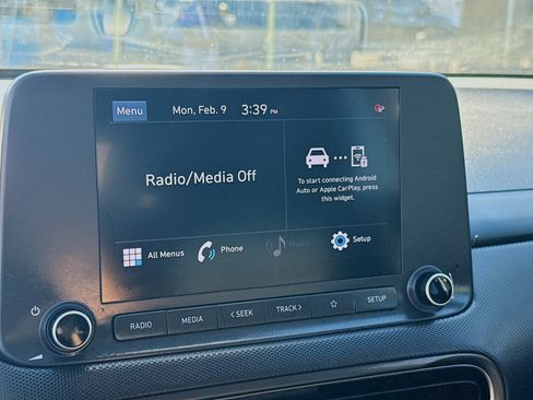 Used 2023 Hyundai Kona SEL image 10