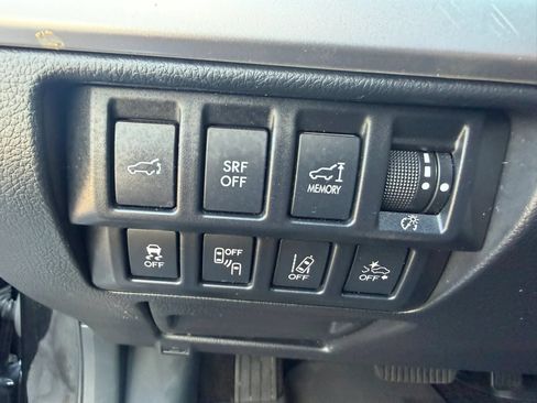 Used 2015 Subaru Outback 2.5i Limited AWD/4WD image 45