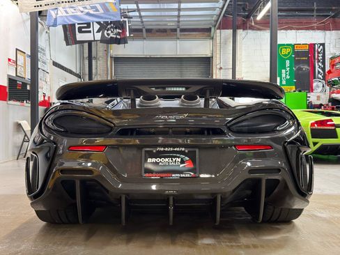 Used 2019 McLaren 600LT RWD image 8