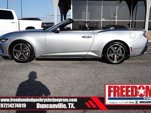 Used 2024 Ford Mustang Premium RWD image 2