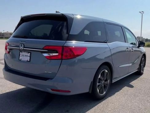 Used 2024 Honda Odyssey Elite image 8