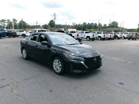 Used 2025 Nissan Sentra S FWD image 4
