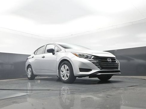 Used 2025 Nissan Versa S w/ Electronics Package FWD image 27