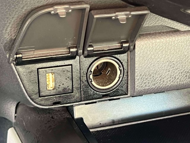 Certified 2024 Toyota Camry LE FWD image 32