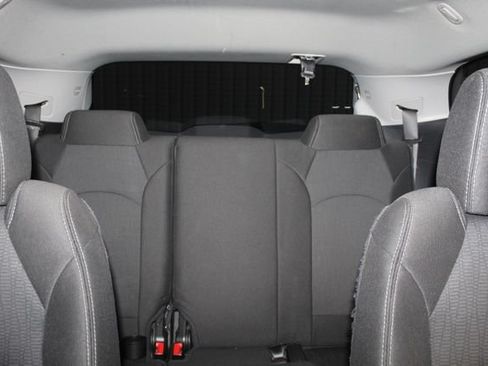 Used 2017 Chevrolet Traverse LT FWD image 20