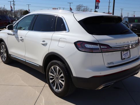 Used 2023 Lincoln Nautilus AWD w/ Premium Package image 7