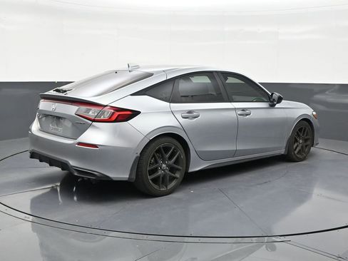 Used 2025 Honda Civic Sport image 5