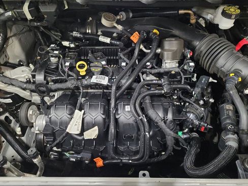 Used 2024 Ford Edge Titanium image 30