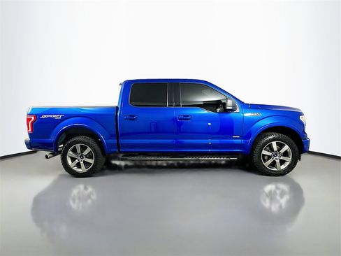 Used 2017 Ford F150 XLT w/ Equipment Group 302A Luxury image 4
