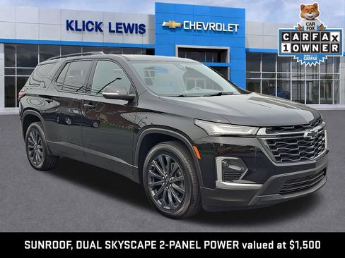 Used 2023 Chevrolet Traverse RS w/ LPO, Floor Liner Package AWD/4WD image 1
