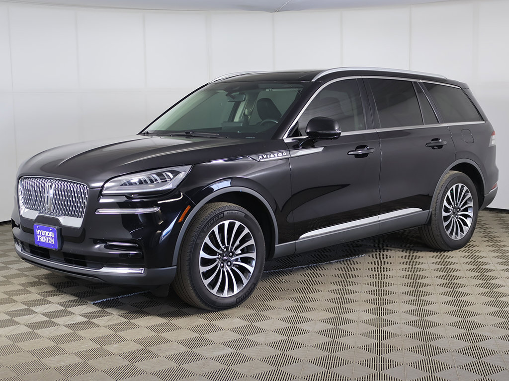 Used 2023 Lincoln Aviator Reserve w/ Elements Package Plus AWD/4WD image 11