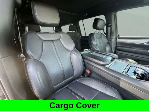 Used 2023 Jeep Wagoneer Series II AWD/4WD image 17