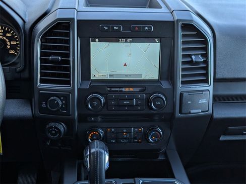 Used 2018 Ford F150 XLT w/ Equipment Group 302A Luxury image 14