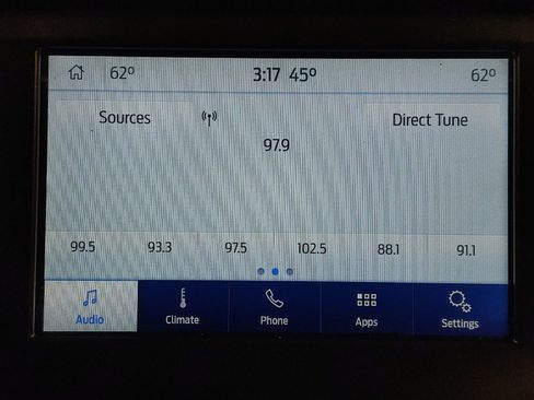 Used 2020 Ford Fusion SE image 25