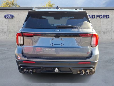 Certified 2025 Ford Explorer ST image 5