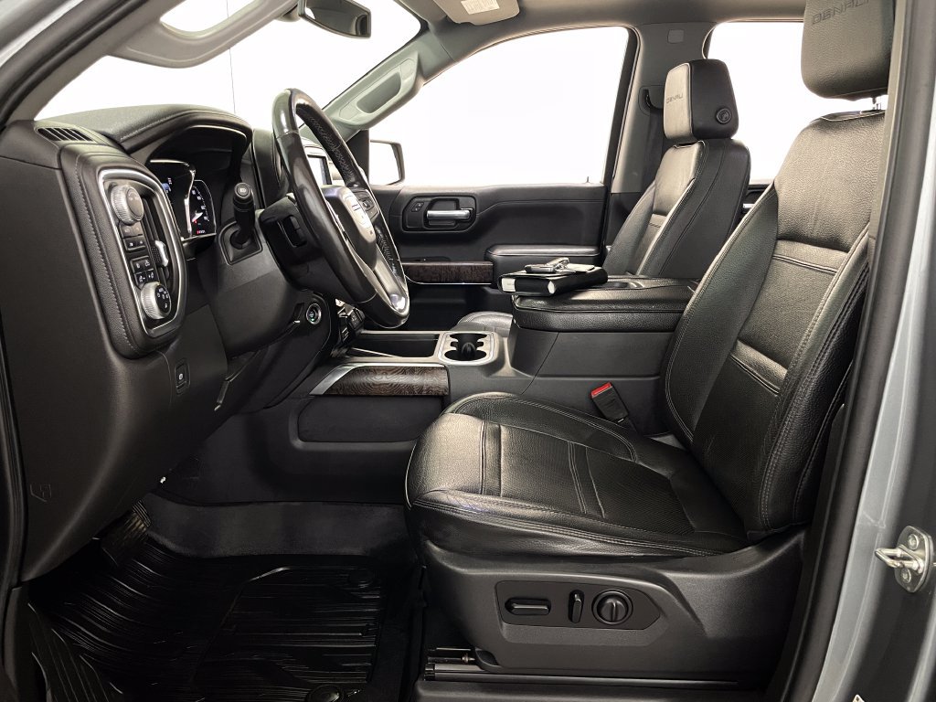 Used 2020 GMC Sierra 1500 Denali w/ Driver Alert Package II AWD/4WD image 9