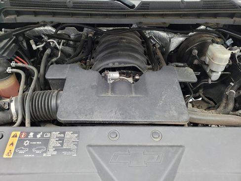 Used 2018 Chevrolet Silverado 1500 LT AWD/4WD image 30