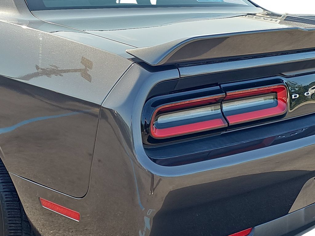 Used 2019 Dodge Challenger SXT RWD image 33