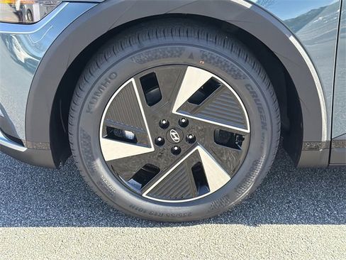 New 2026 Hyundai Ioniq 5 SEL image 11
