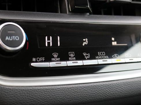 Used 2023 Toyota Corolla LE image 12