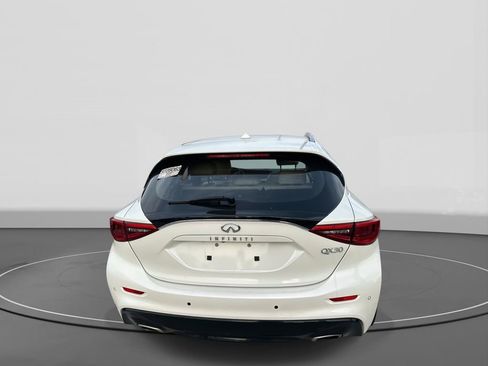 Used 2019 INFINITI QX30 w/ Navigation Package image 5