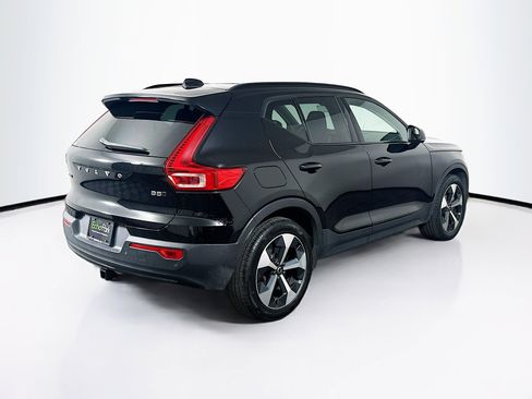 Used 2023 Volvo XC40 B5 Plus w/ Driver Assist Package AWD/4WD image 9