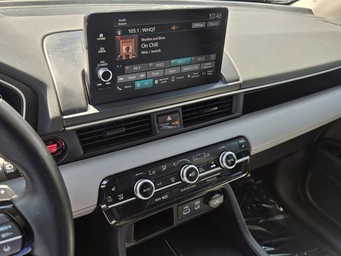 Certified 2025 Honda Pilot EX-L image 19