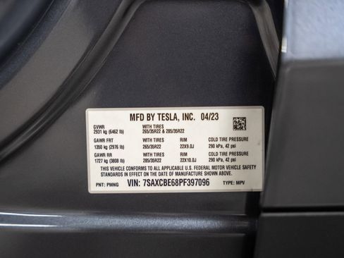 Used 2023 Tesla Model X Plaid image 57