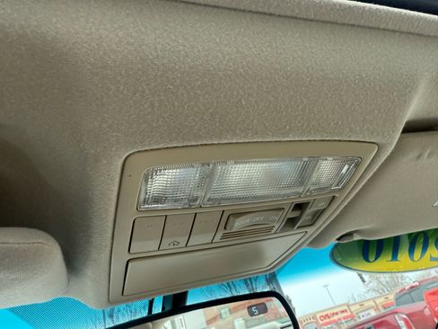 Used 2010 Toyota Camry image 24