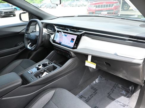 New 2026 Jeep Cherokee Laredo AWD/4WD image 33