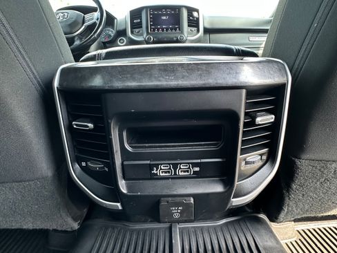 Used 2020 RAM 2500 Big Horn w/ Level 2 Equipment Group AWD/4WD image 27