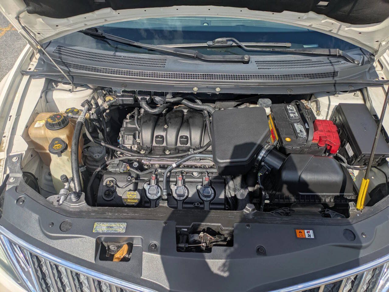 Used 2011 Lincoln MKX 2WD w/ Wood Pkg image 15