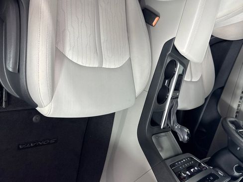 Used 2016 Hyundai Sonata SE image 24