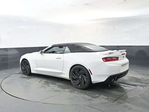Used 2017 Chevrolet Camaro SS image 3