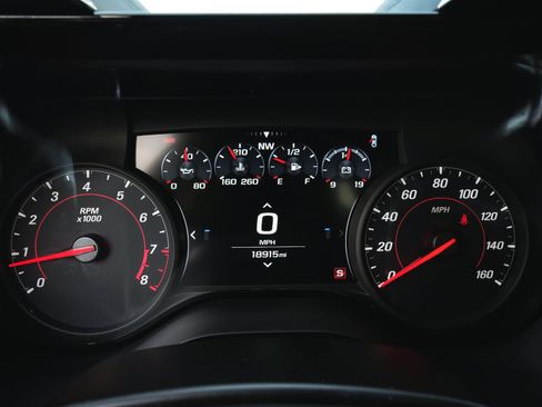 Used 2024 Chevrolet Camaro LT RWD image 21
