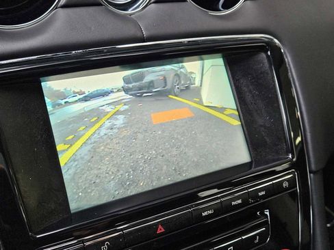 Used 2015 Jaguar XJ L Portfolio image 52