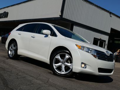 Used 2011 Toyota Venza AWD w/ Convenience Pkg