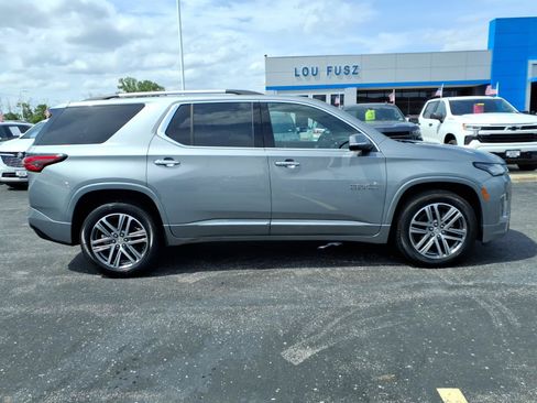 Used 2023 Chevrolet Traverse High Country w/ LPO, Cargo Package FWD image 30