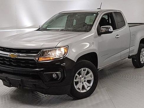 Used 2022 Chevrolet Colorado LT w/ Fleet Safety Package image 6