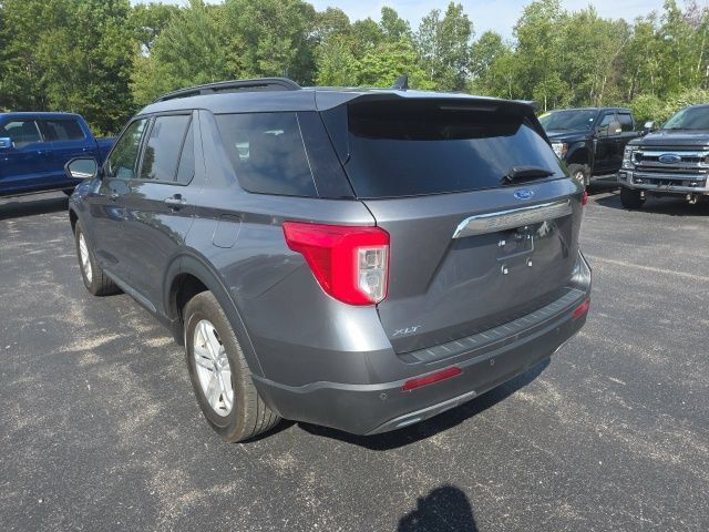 Used 2022 Ford Explorer XLT AWD/4WD image 6