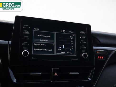 Used 2021 Toyota Camry SE FWD image 15